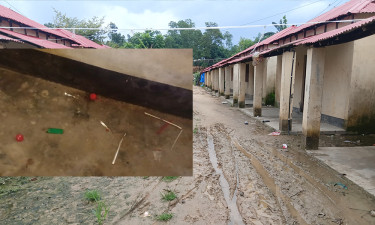 আশ্রয়ণের ফাঁকা ঘর এখন মাদকের আখড়া