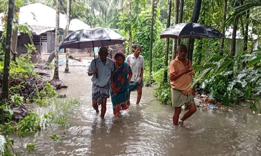 চিতলমারীর শতাধিক পরিবার ১০ দিন ধরে পানিবন্দি