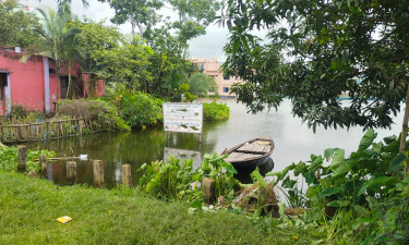 পুকুর থেকে অজ্ঞাত যুবকের ভাসমান মরদেহ উদ্ধার