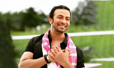 শাকিব খান কি আসলেই মেগাস্টার?