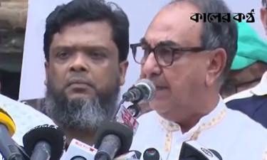 নয়াপল্টনে কথা বলছেন মির্জা আব্বাস