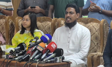 ঐকমত্য কমিশনের বৈঠক শেষে কথা বলছে এনসিপির প্রতিনিধিদল