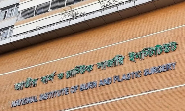 সাভারে গ্যাস লিকেজ থেকে আগুন, একই পরিবারের দগ্ধ ৩