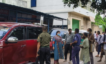 সনদ জালিয়াতি করে চাকরি, ভুয়া নার্স আটক