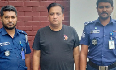 আমেরিকা থেকে দেশে ফিরেই গ্রেপ্তার আ. লীগের কেন্দ্রীয় নেতা