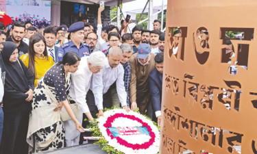 নারায়ণগঞ্জে প্রথম জুলাই শহীদ স্মৃতিস্তম্ভ উদ্বোধন