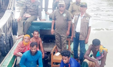 সুন্দরবনে এক সপ্তাহে ৮ ট্রলারসহ ৫০ জেলে আটক