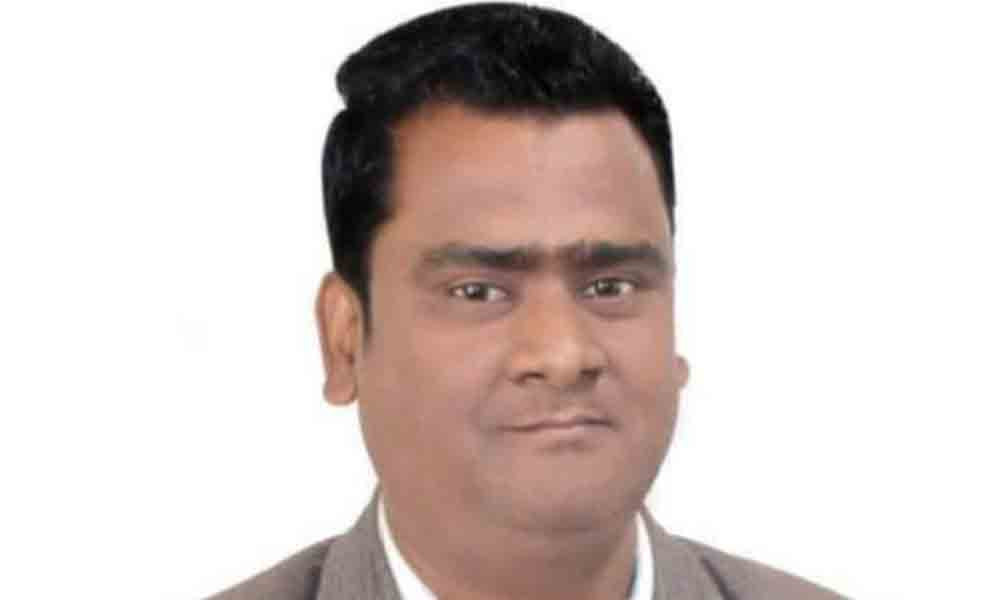 আশুলিয়ায় স্বেচ্ছাসেবক লীগ নেতা সোহরাফ গ্রেপ্তার