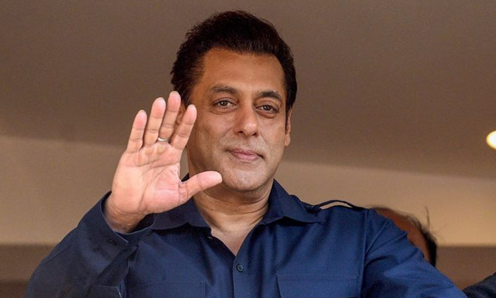 মুম্বাইয়ে নিজের ফ্ল্যাট বিক্রি করে দিলেন সালমান খান