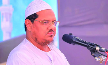 রাজনীতিতে শিষ্টাচার লঙ্ঘন করলে পতিত শক্তি সুযোগ নেবে : পীর চরমোনাই