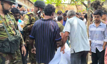 রাতে স্বামীকে খাওয়ান ‘ঘুমের ওষুধ’, সকালে পাশেই মিলল স্ত্রীর মরদেহ