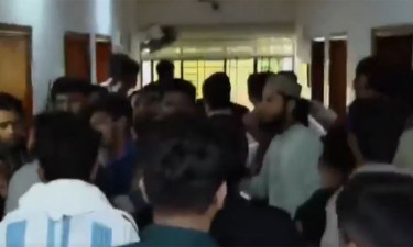 গোপালগঞ্জে এনসিপির গাড়িবহরে হামলা