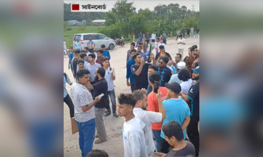 গোপালগঞ্জে হামলার প্রতিবাদে ঢাকা-চট্টগ্রাম মহাসড়ক অবরোধ