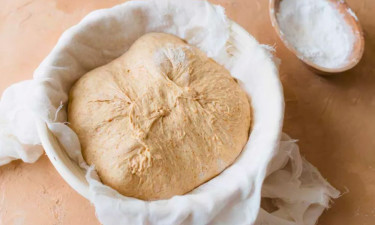 আটায় যে তিন জিনিস মেশালে বাড়বে হজম শক্তি