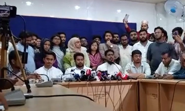 খুলনায় এনসিপির কেন্দ্রীয় নেতাদের সংবাদ সম্মেলন