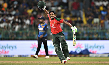 তানজিদ তামিম-মেহেদীর নৈপুণ্যে শ্রীলঙ্কায় ইতিহাস গড়ল বাংলাদেশ