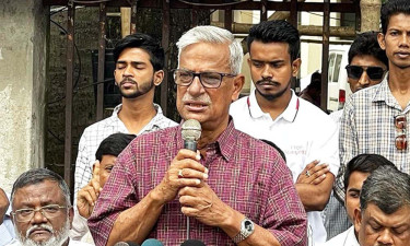গোপালগঞ্জের এই হামলা নির্বাচন পেছানোর ষড়যন্ত্র কি না—প্রশ্ন ফারুকের