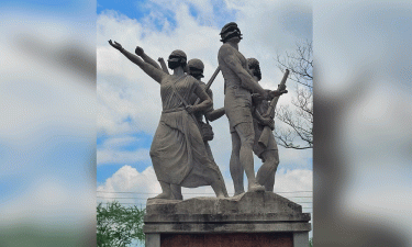 মুগ্ধের অনুরোধ স্মরণ : অদম্য বাংলায় ‘কালো কাপড়’ বাঁধবে শিক্ষার্থীরা
