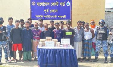 উপকূলে ৭ কোটি টাকার ইয়াবা বহন করছিলেন তারা