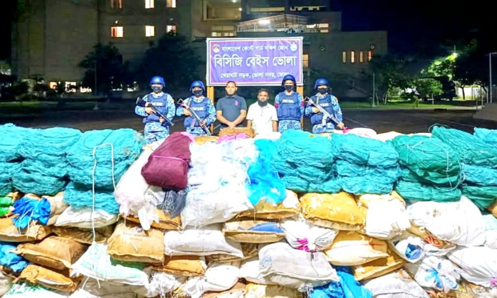 ভোলায় প্রায় ১৫ কোটি টাকার অবৈধ জাল-পলিথিন জব্দ