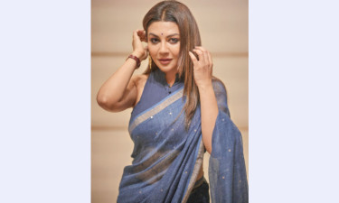 এখানে-ওখানে জয়া আহসান