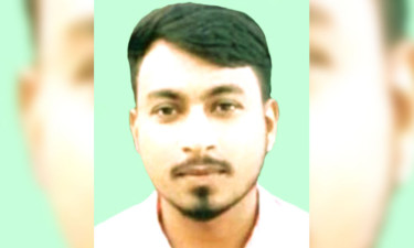 স্ত্রীকে ভিডিও কলে রেখে স্বামীর আত্মহনন