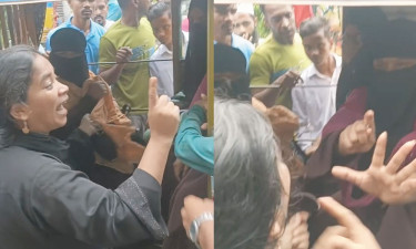 সোনার চেইন ছিনতাইকালে দুই নারী আটক