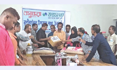 রানীশংকৈলে অদম্য মেধাবী জুঁইয়ের পাশে শুভসংঘ
