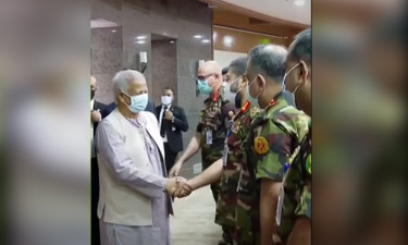 দেশে শান্তি-শৃঙ্খলা ও স্থিতিশীলতা রক্ষায় কাজ করছে সেনাবাহিনী : প্রধান উপদেষ্টা