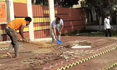 শুধু দিবসে নয়, সারা বছর যেন পরিষ্কার থাকে শহীদ মিনার