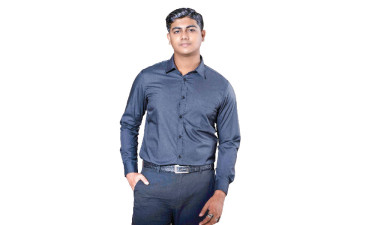 চলচ্চিত্রে বেশি গাইতে চাই
