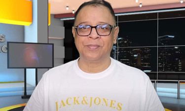 শেষ ঘাঁটি বা দুর্গ রক্ষার জন্য মরিয়া শেখ হাসিনা : মোস্তফা ফিরোজ