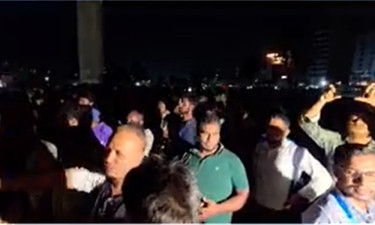 সরানো হচ্ছে বিধ্বস্ত বিমান, খোঁজা হচ্ছে কেউ চাপা পড়েছে কিনা