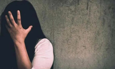পীরগাছায় ঘাস কাটতে যাওয়া গৃহবধূকে ধর্ষণের অভিযোগ