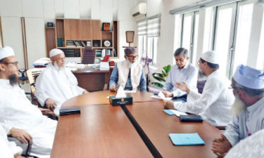 সরকারি চাকরিতে কওমি শিক্ষার্থীদের সুযোগ বৃদ্ধির দাবি