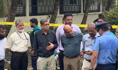 মাইলস্টোন স্কুল পরিদর্শনে দুই উপদেষ্টা, ক্ষোভ জানালেন শিক্ষার্থীরা