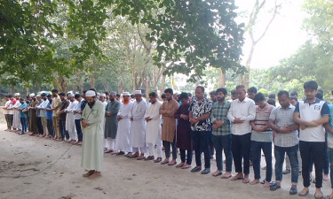 মাইলস্টোনে নিহতদের স্মরণে ইবিতে গায়েবানা জানাজা