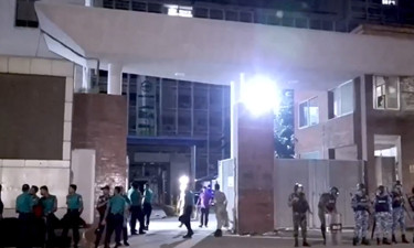 দিনভর সচিবালয় ঘিরে যে কারণে উত্তেজনা