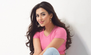 ভিউয়ের পেছনে ছুটতে ছুটতে যদি আমরা একটু থামতাম, একটু ভাবতাম : নুসরাত ফারিয়া