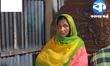 ক্যান্সার আক্রান্ত মাকে বাঁচাতে কাঠমিস্ত্রি ছেলের সংগ্রাম