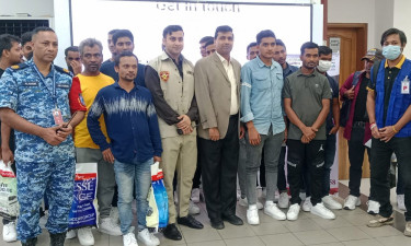 তিউনিসিয়া থেকে দেশে ফিরলেন ১৯ বাংলাদেশি
