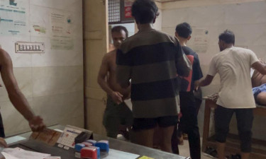 পাবনায় আধিপত্য বিস্তার নিয়ে গোলাগুলি, আহত ১২