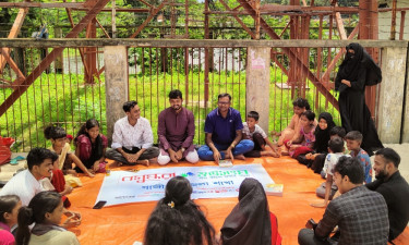 গাজীপুরে সুবিধাবঞ্চিত শিশুদের মাঝে বসুন্ধরা শুভসংঘের খাবার বিতরণ