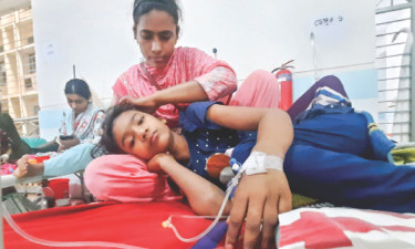 জ্বরে আক্রান্ত