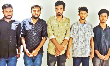 গুলশানে সমন্বয়ক পরিচয়ে চাঁদাবাজি আটক ৫