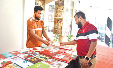 জুলাই আন্দোলনবিষয়ক বইয়ের প্রদর্শনী