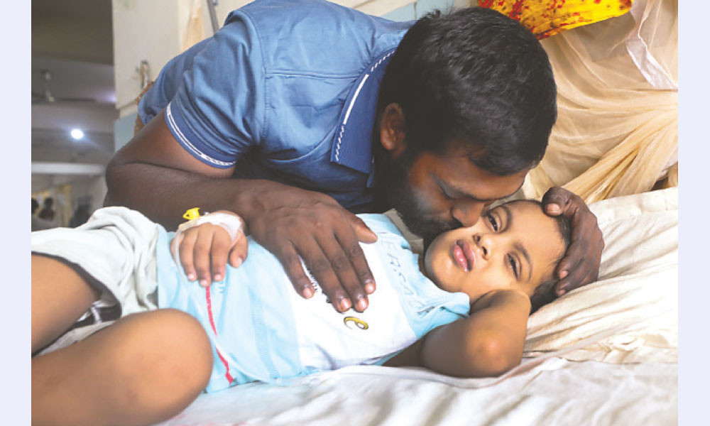 ডেঙ্গুতে আক্রান্ত