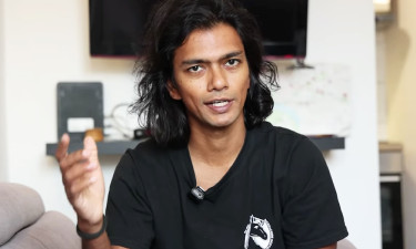 ৭টি দেশের ভিসার আবেদন বাতিল, বাংলাদেশি পাসপোর্ট নিয়ে আক্ষেপ নাদিরের