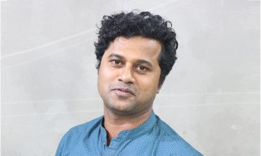 আসলে যে যেভাবে পারে দেশ ছাড়তে চায় : শরীফুল হাসান
