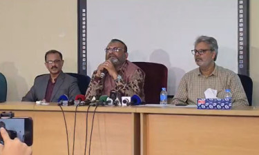 ঢাবির উন্নয়ন প্রকল্প নিয়ে সংবাদ সম্মেলন